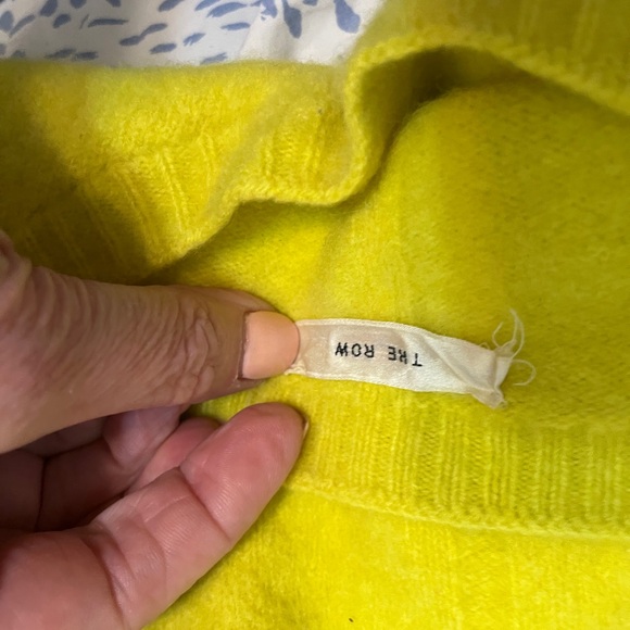 The Row Sibel Cashmere/Wool Sweater - Picture 6 of 7